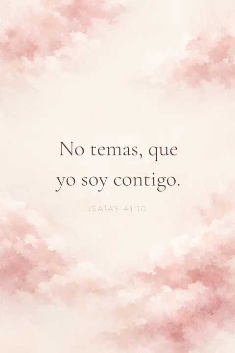 Fondo de pantalla cristiano con Isaías 41:10 en tipografía serif sobre nubes de acuarela rosa empolvado